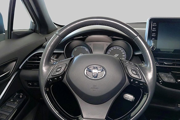 Toyota C-HR 10 of 11