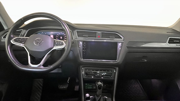 Volkswagen Tiguan 10 of 13
