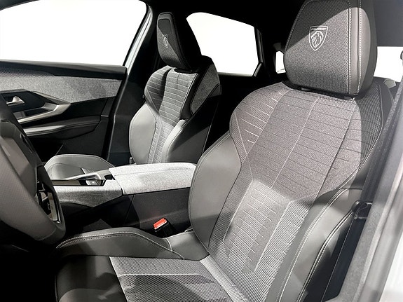 Peugeot 3008 5 of 14