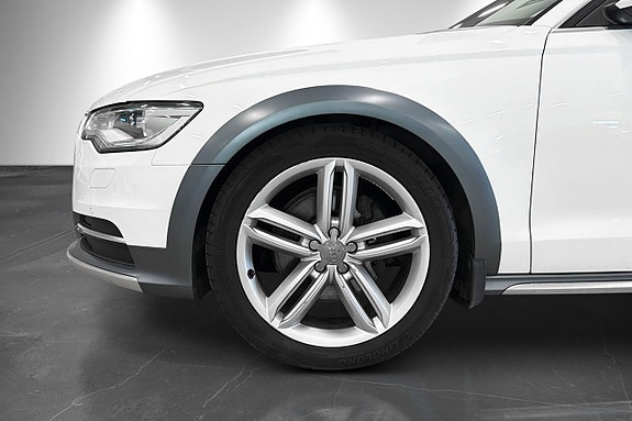 Audi A6 allroad 2 of 22