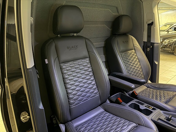 Volkswagen Caddy 27 of 30