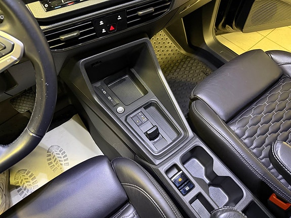 Volkswagen Caddy 19 of 30