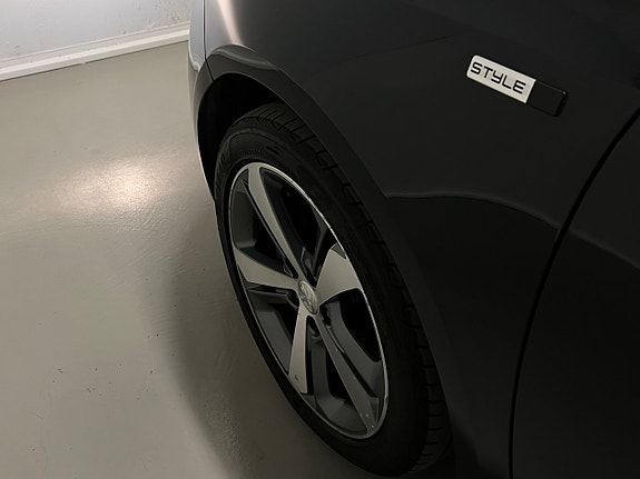 Peugeot 308 SW 10 of 25