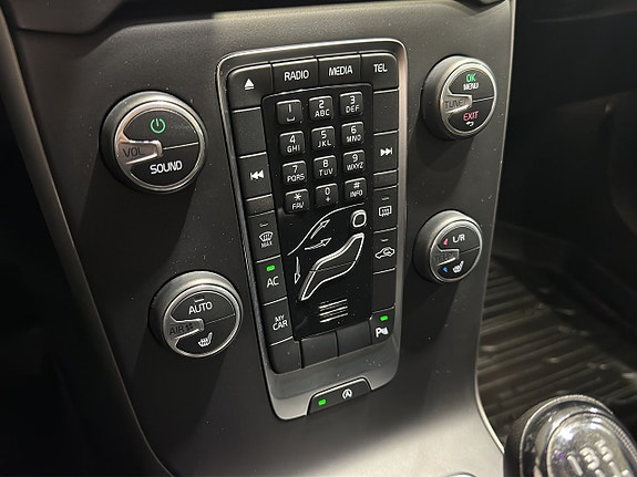 Volvo V40 16 of 17