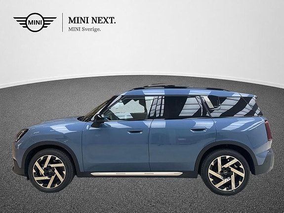 MINI Countryman S 2 of 15