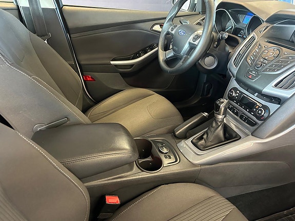 Ford Focus 10 of 22
