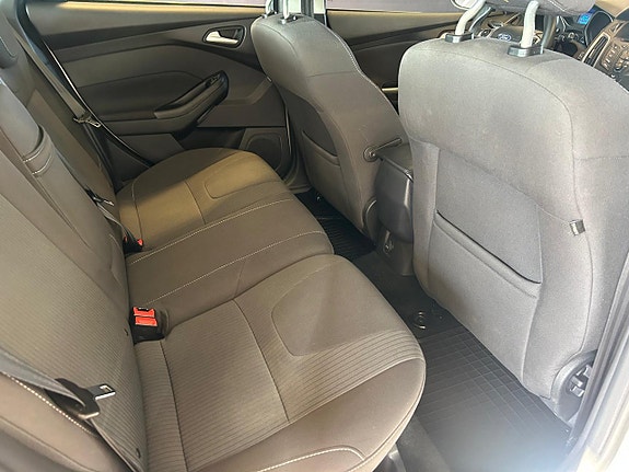 Ford Focus 18 of 22