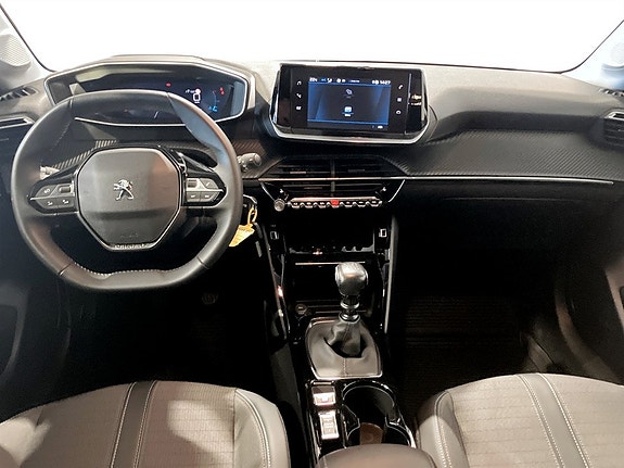 Peugeot 208 6 of 15