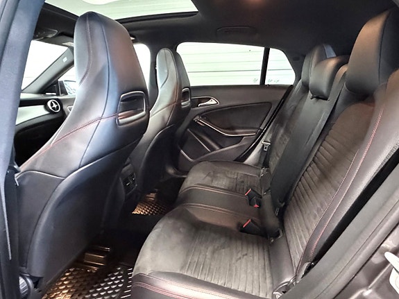 Mercedes-Benz CLA220 d 10 of 12