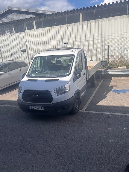 Ford Transit 3 of 5