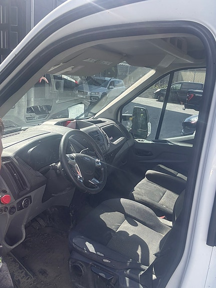 Ford Transit 5 of 5