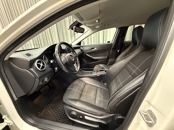 Mercedes-Benz GLA220 7 of 14