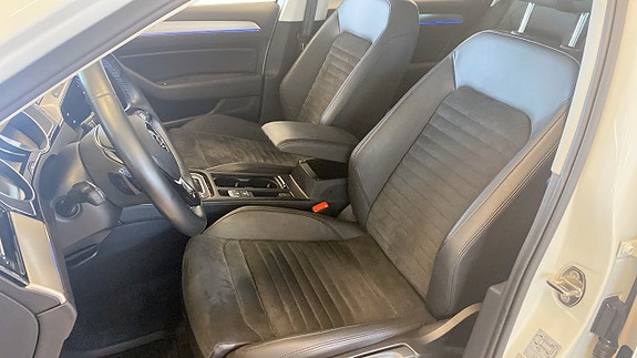Volkswagen Passat 8 of 16