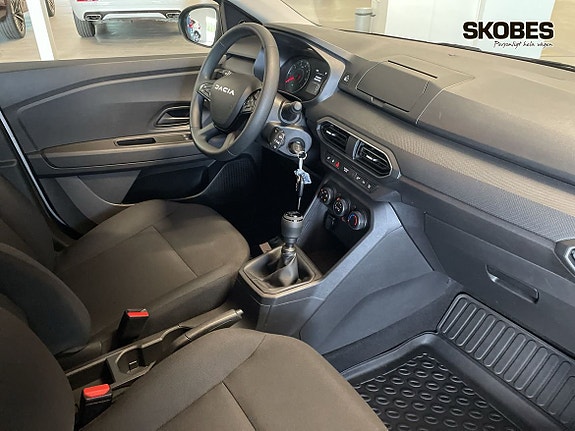 Dacia Sandero 18 of 19