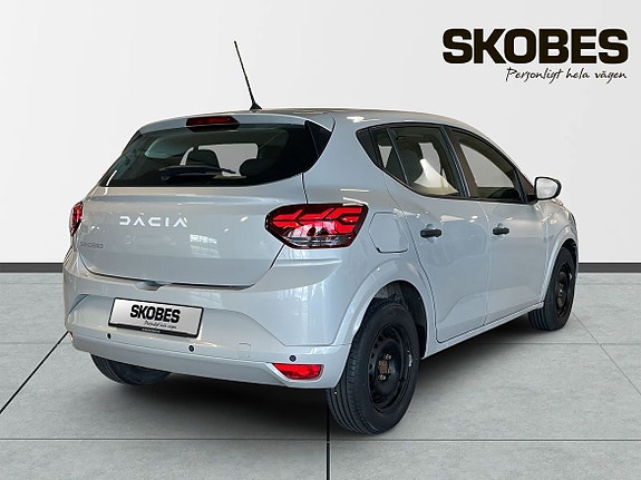 Dacia Sandero 7 of 19