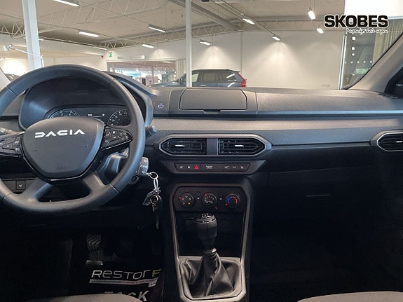 Dacia Sandero 12 of 19