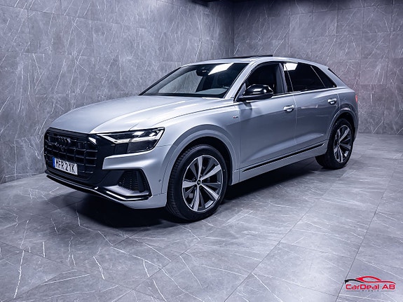 Audi Q8 3 of 30