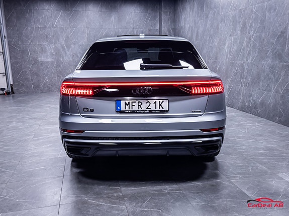 Audi Q8 6 of 30