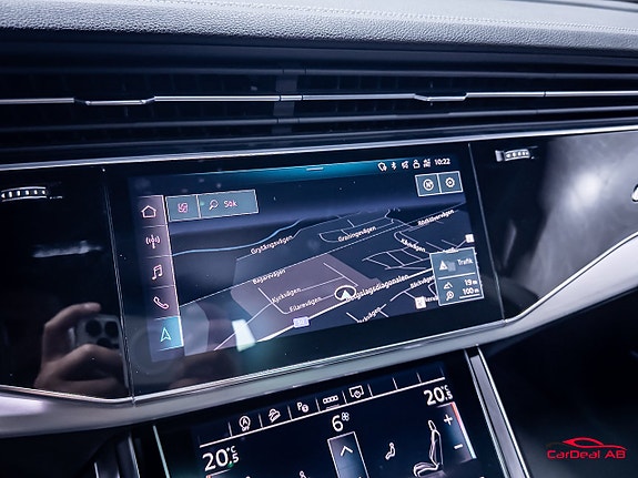 Audi Q8 25 of 30