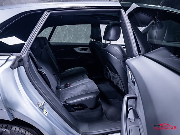 Audi Q8 16 of 30