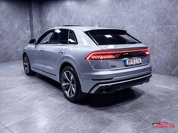 Audi Q8 5 of 30