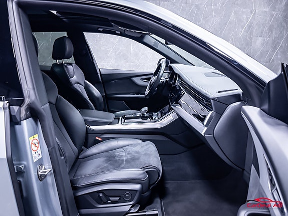 Audi Q8 15 of 30