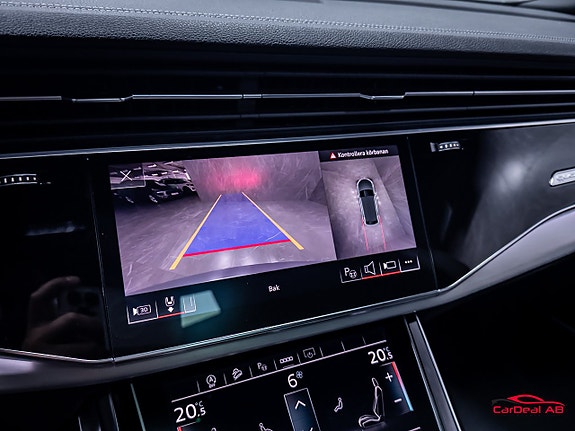 Audi Q8 26 of 30