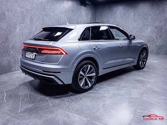 Audi Q8 7 of 30