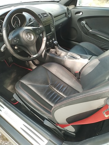 Mercedes-Benz SLK200 5 of 5
