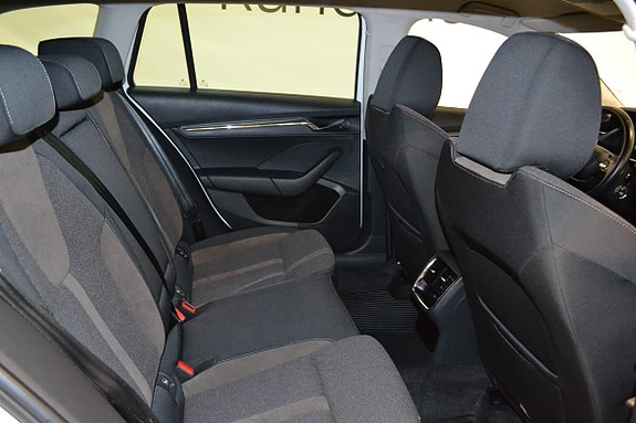 Skoda Octavia Scout 23 of 24