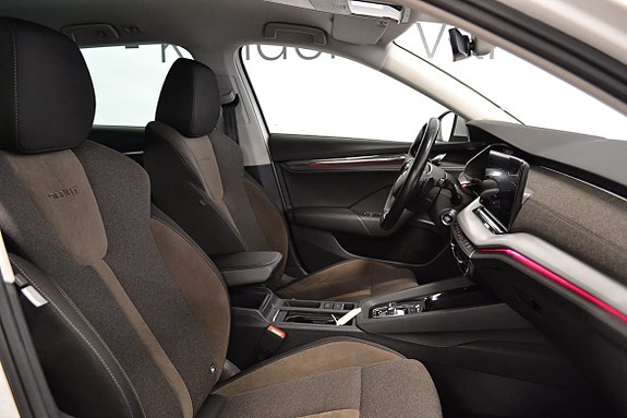 Skoda Octavia Scout 13 of 24