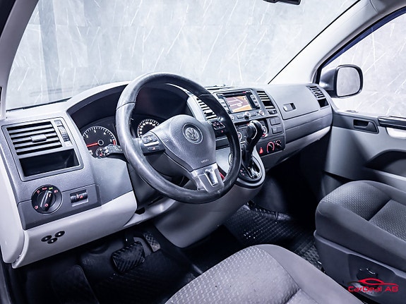 Volkswagen Transporter 11 of 29