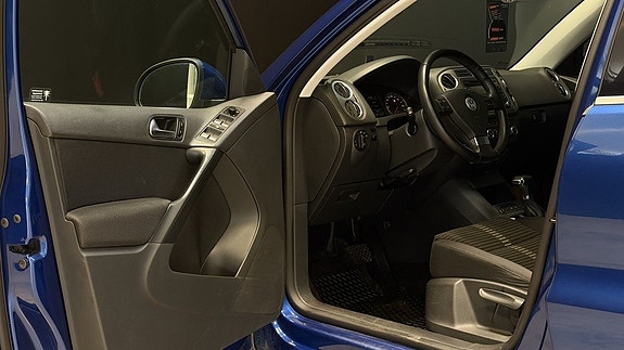 Volkswagen Tiguan 10 of 21