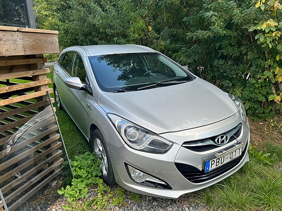 Hyundai i40 2 of 7