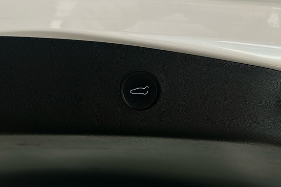 Tesla Model 3 14 of 26