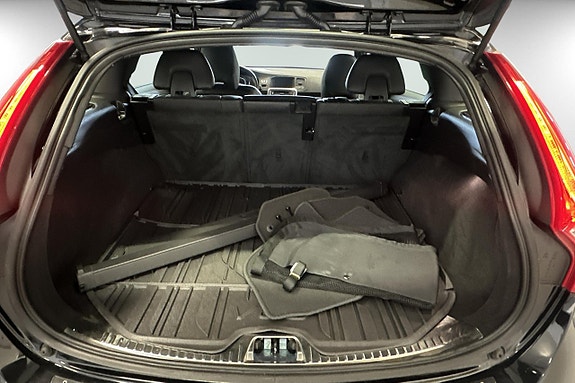 Volvo V60 14 of 18