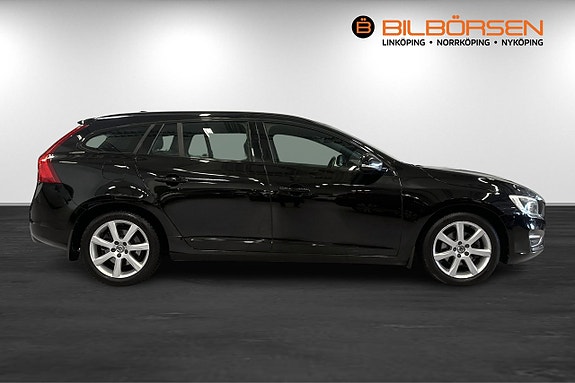 Volvo V60 4 of 18