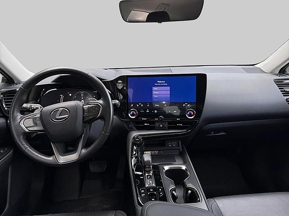 Lexus NX450h+ 8 of 15