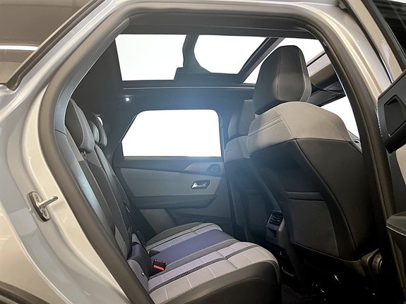 Opel Grandland X 16 of 19