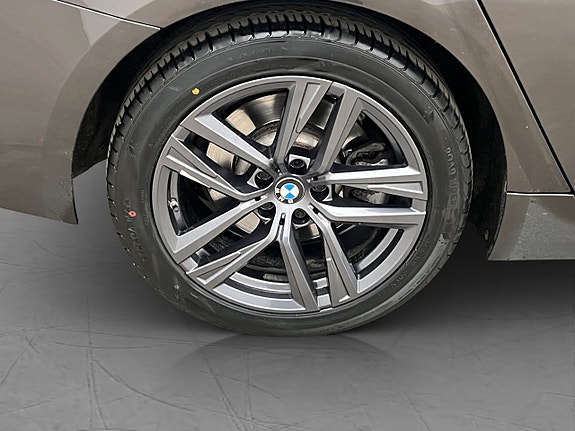 BMW 520 28 of 29
