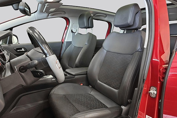 Peugeot 3008 8 of 17