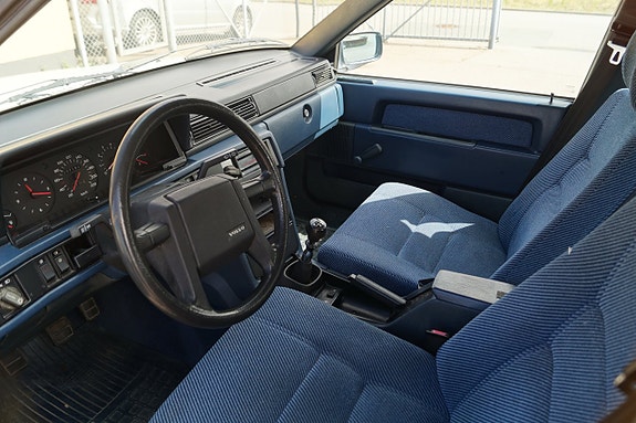 Volvo 740 10 of 16