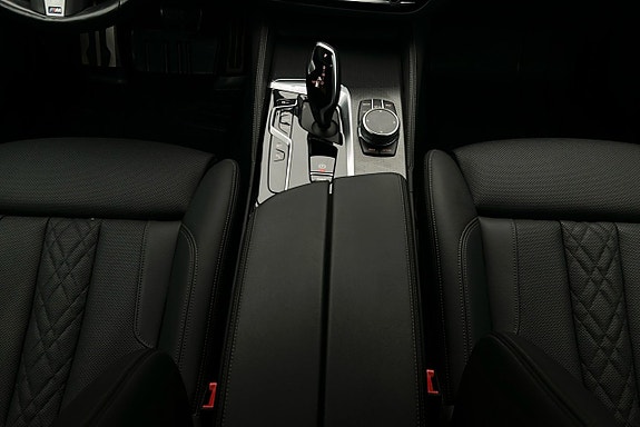 BMW 530e 9 of 25
