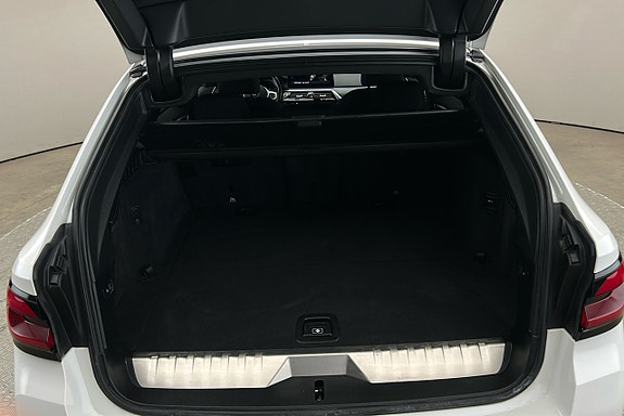 BMW 530e 14 of 25