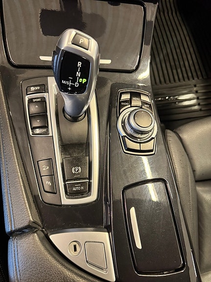 BMW 520d 14 of 17