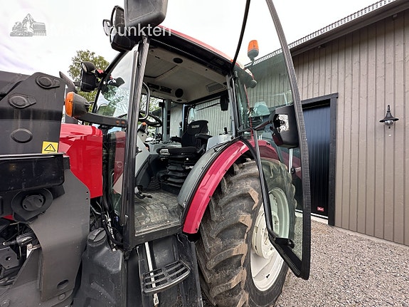 Valtra A134 med skogsvagn 8 of 27
