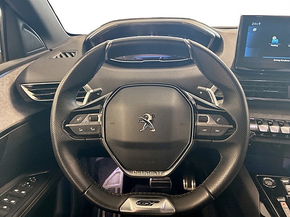Peugeot 5008 7 of 17
