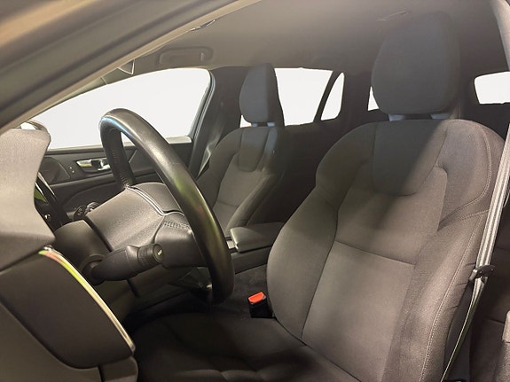 Volvo V60 Cross Country 9 of 25