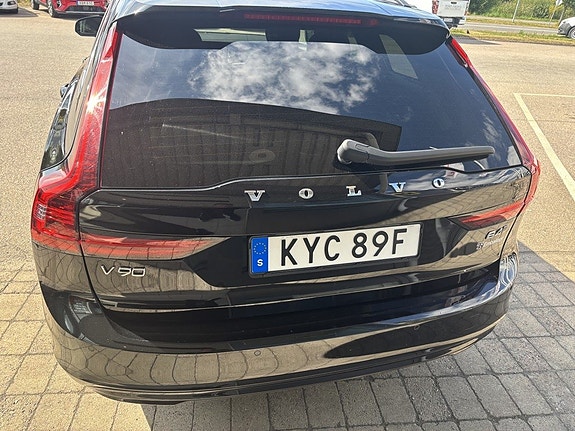 Volvo V90 4 of 15