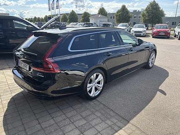 Volvo V90 5 of 15